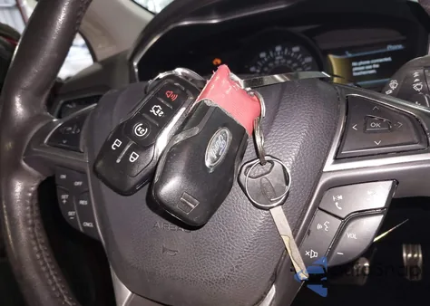 2014 Ford Fusion Titanium z USA, uszkodzony, nr VIN 3FA6P0K95ER197522